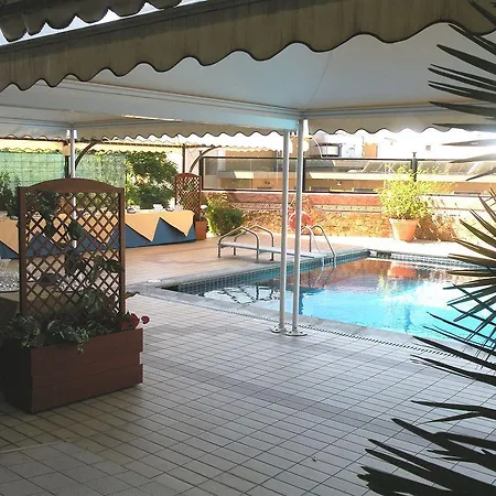 Panorama 4*