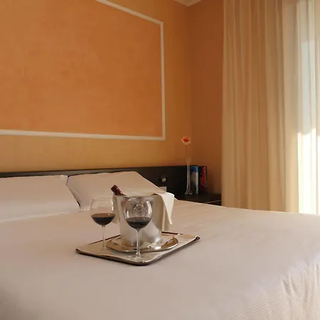 Panorama Hotel 4*