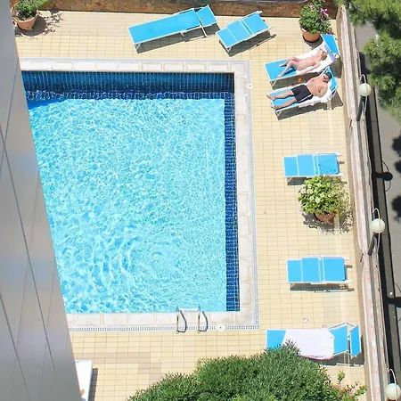 Panorama 4*