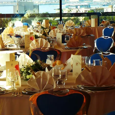 Ξενοδοχείο Panorama 4*