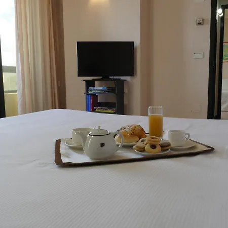 Ξενοδοχείο Panorama 4*